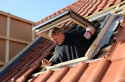Pose de fenêtres de toit Velux à Kerien